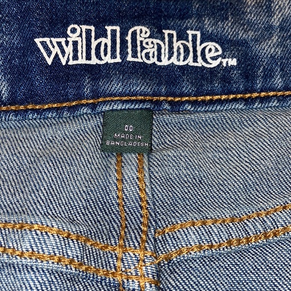 NWT. Wild Fable Medium Blue Distressed Demin Skirt. 4 Real Pockets. Size 00. - Picture 4 of 5